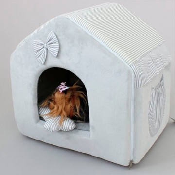 Домик для собаки или кошки с вышивкой
